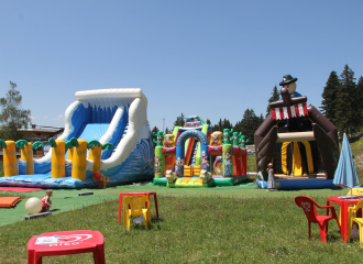 Chamrousse Kids inflatable playground
