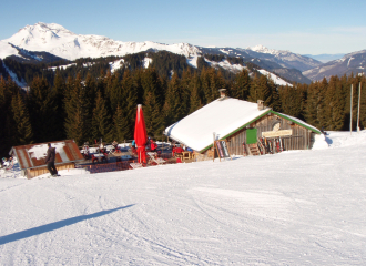 Chez Nanon en Hiver vue de derrière en Hiver à Morzine