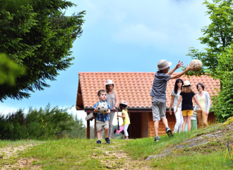 Hameau des Gîtes l'Orée du Pichier - Domaine de Chalencon