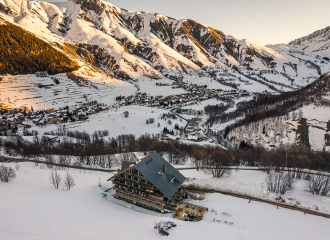 Hôtel Les Cèdres en hiver