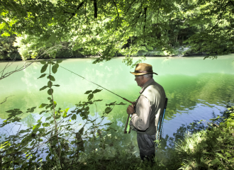 Pêcheur sur la Valserine