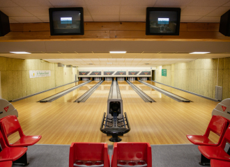 Bowling / Bar