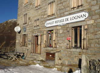 chalet lognan