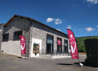 Extérieur de l'Office de Tourisme de Volvic