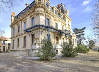 La Villa Bagatelle - 1 Chambre d'hôtes à IRIGNY dans la Métropole de LYON.