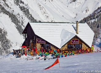 Restaurant sur les pistes.