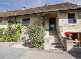 La Forge aux hirondelles Gîte d'étape St Genix