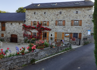 La Ferme des Deux Vallées - Chambres d'hôtes