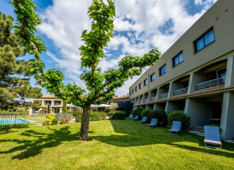 Hôtel-Restaurant Best Western Plus Clos Syrah