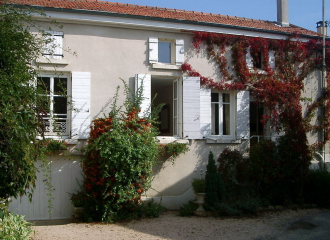 'Gîte des Bruyères' à Denicé (Rhône - Beaujolais Vignobles).