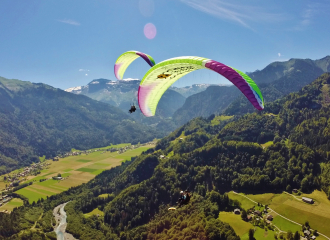 Paragliding flight - Enjoy a unique experience