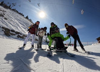 Kart ski sur les pistes du domaine skiable du Grand-Bornand