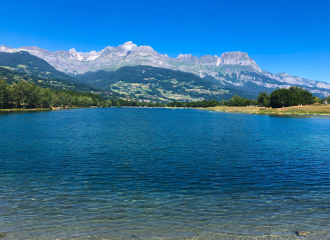 View of the Fiz from the shores of Lac de Passy